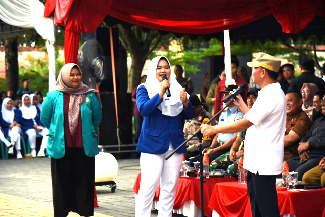 Percepat Peningkatan Kualitas SDM, Gubernur Berikan Beasiswa Kalteng Berkah