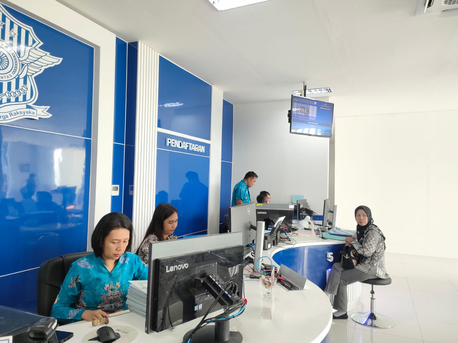 Ditlantas Polda Kalteng Berikan Pelayanan Prima Dalam Pengurusan BPKB