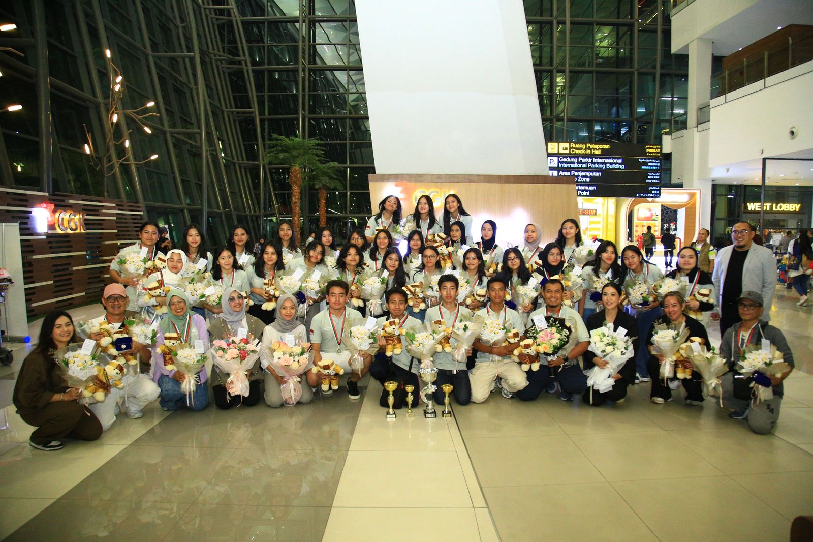 SMA Labschool Kebayoran Juara Umum International Youth Festival of Music and Arts – The Muses 2024 Bulgaria