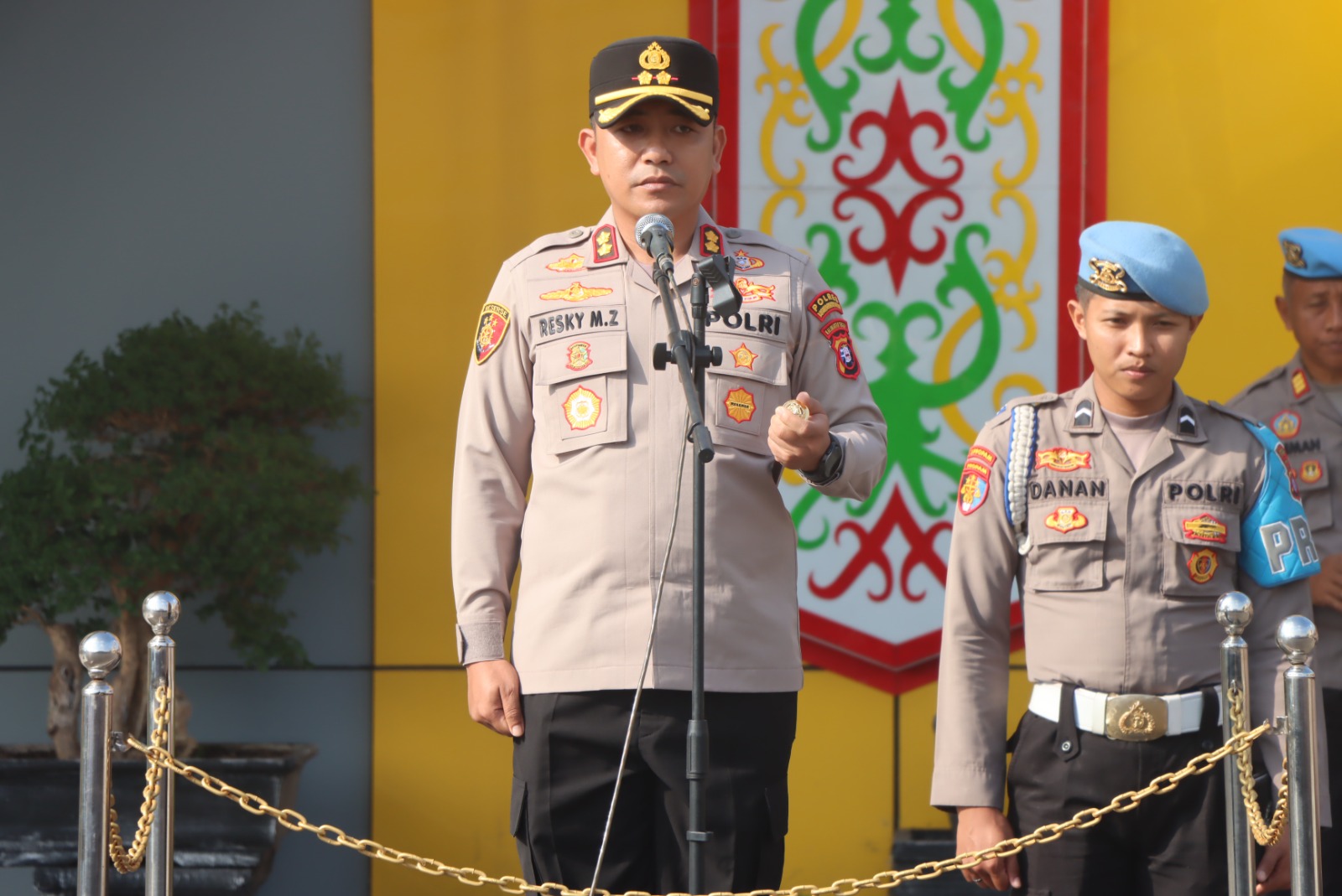 Foto: AKBP Resky Maulana Zulkarnain,S.H.,S.I.K.,M.H. saat memimpin Apel Jam Pimpinan. (Ist)