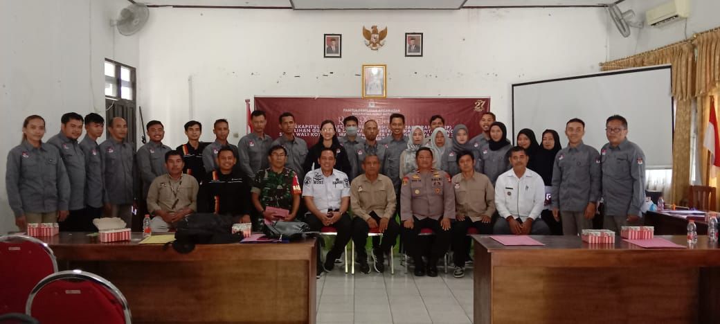Sukseskan Pilkada, Kapolsek Bukit Batu Hadiri Rapat Pleno Terbuka Rekapitulasi DPHP