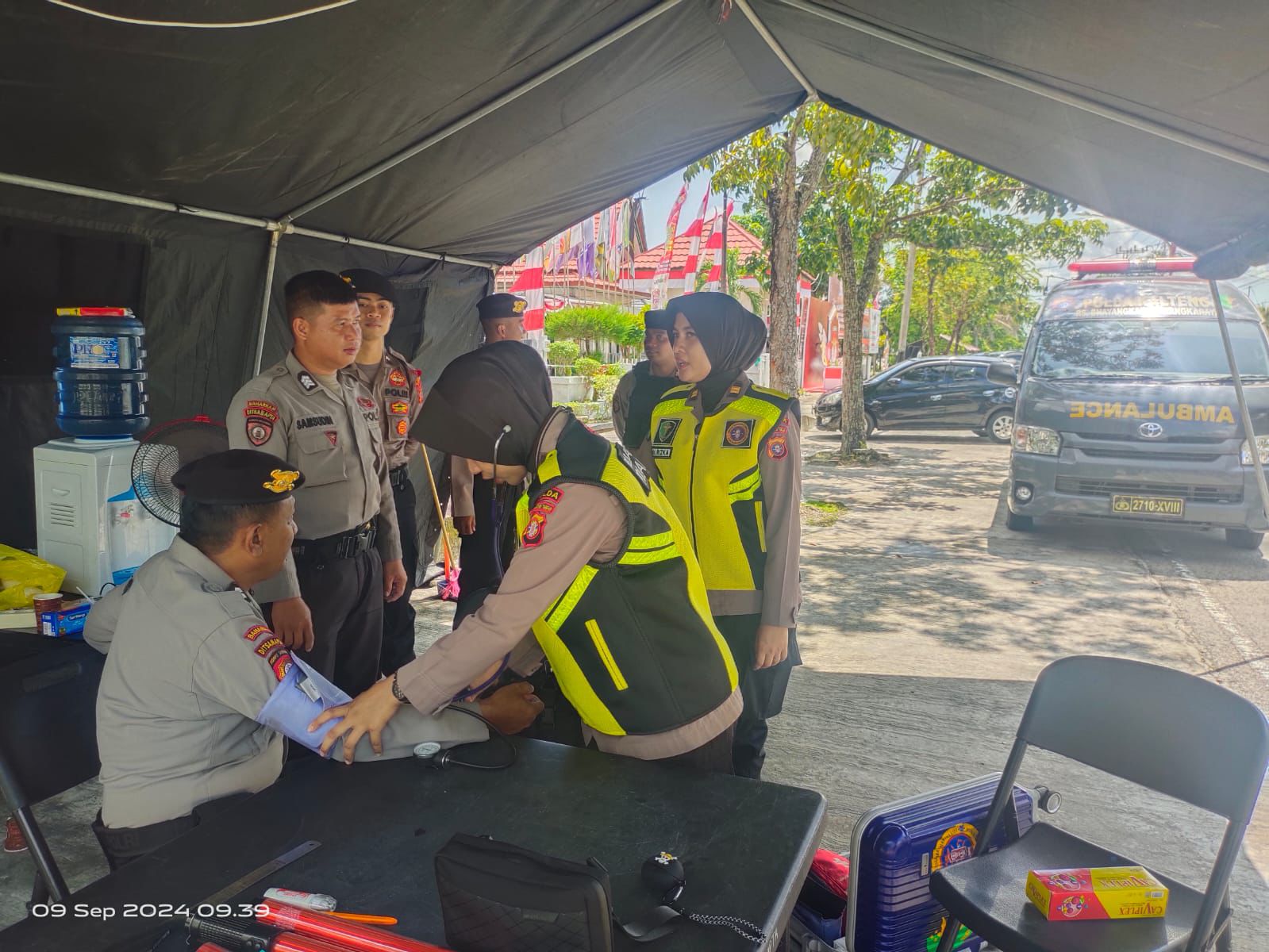 Pastikan Kesehatan Personel Pam Pemilukada 2024, Rumkit Bhayangkara Berikan Pelayanan Kesehatan Dan Vitamin