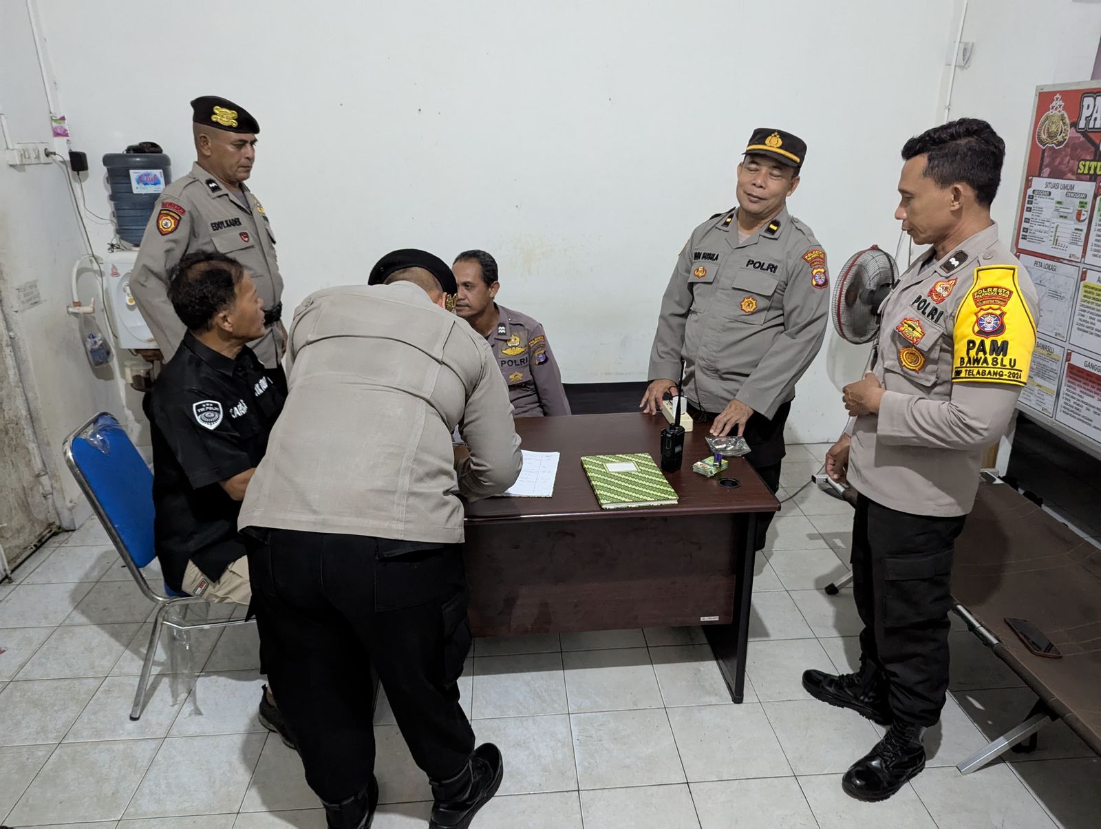 Personel KRYD Polresta Palangka Raya Sambangi Kantor Bawaslu  