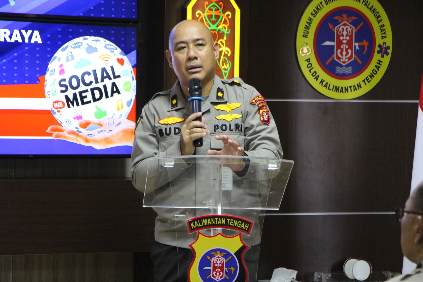 Bersama Bidhumas Polda Kalteng, Rumkit Bhayangkara Ajak Personel Bijak Bermedia Sosial Dan Jauhi Judi Online