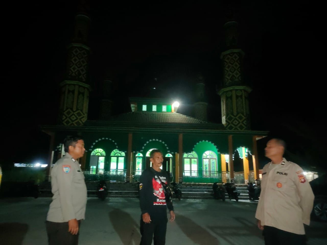 Polsek Rakumpit Jamin Khusyuknya Ibadah Ramadan di Masjid Nur Hikmah