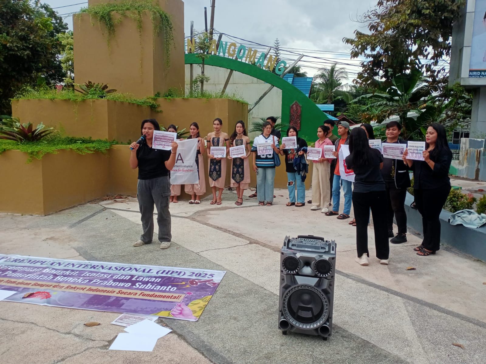 Polresta Palangka Raya Amankan Aksi Damai Hari Perempuan Internasional 2025