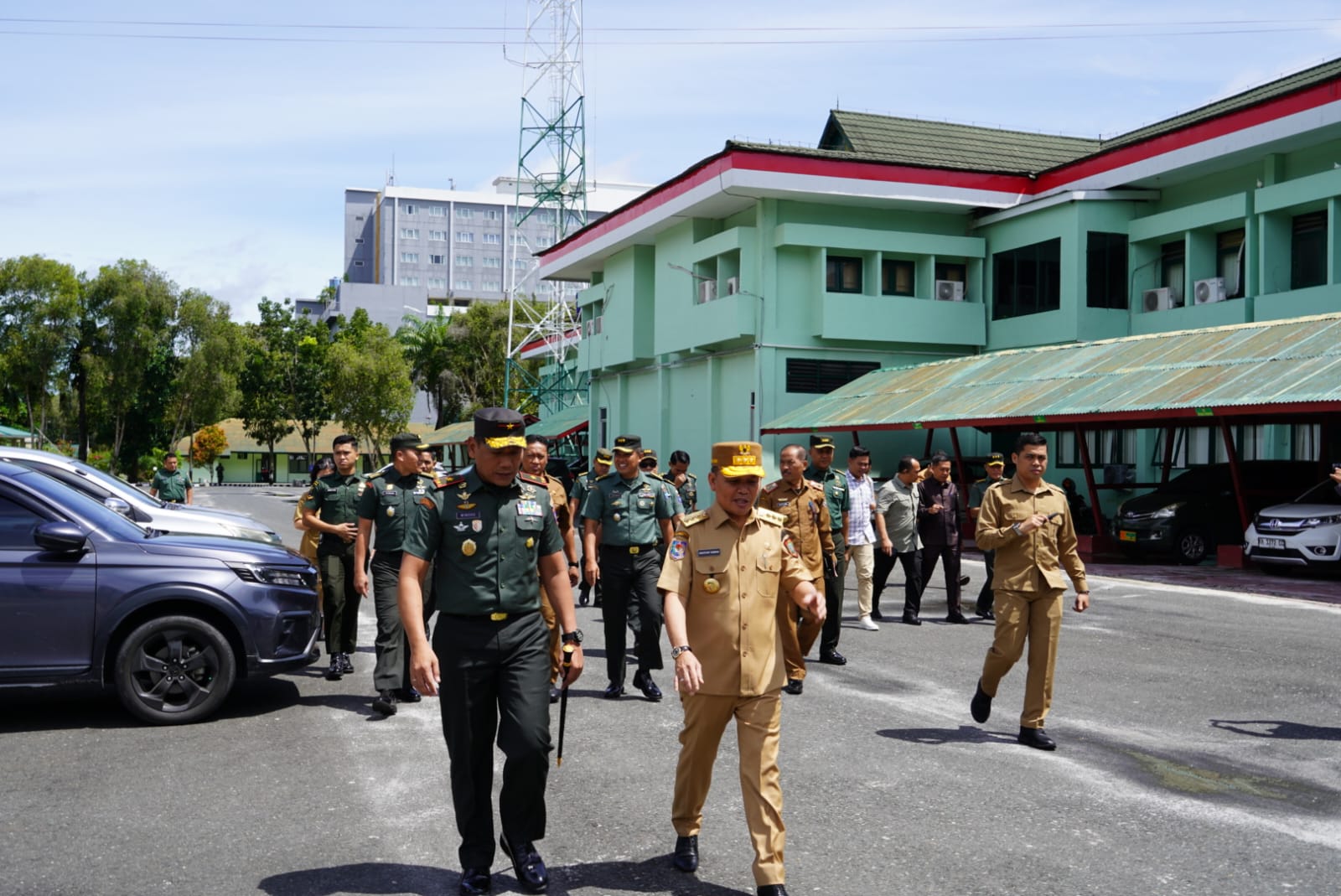 Danrem 102/Pjg Terima Kunjungan Gubernur Kalteng.