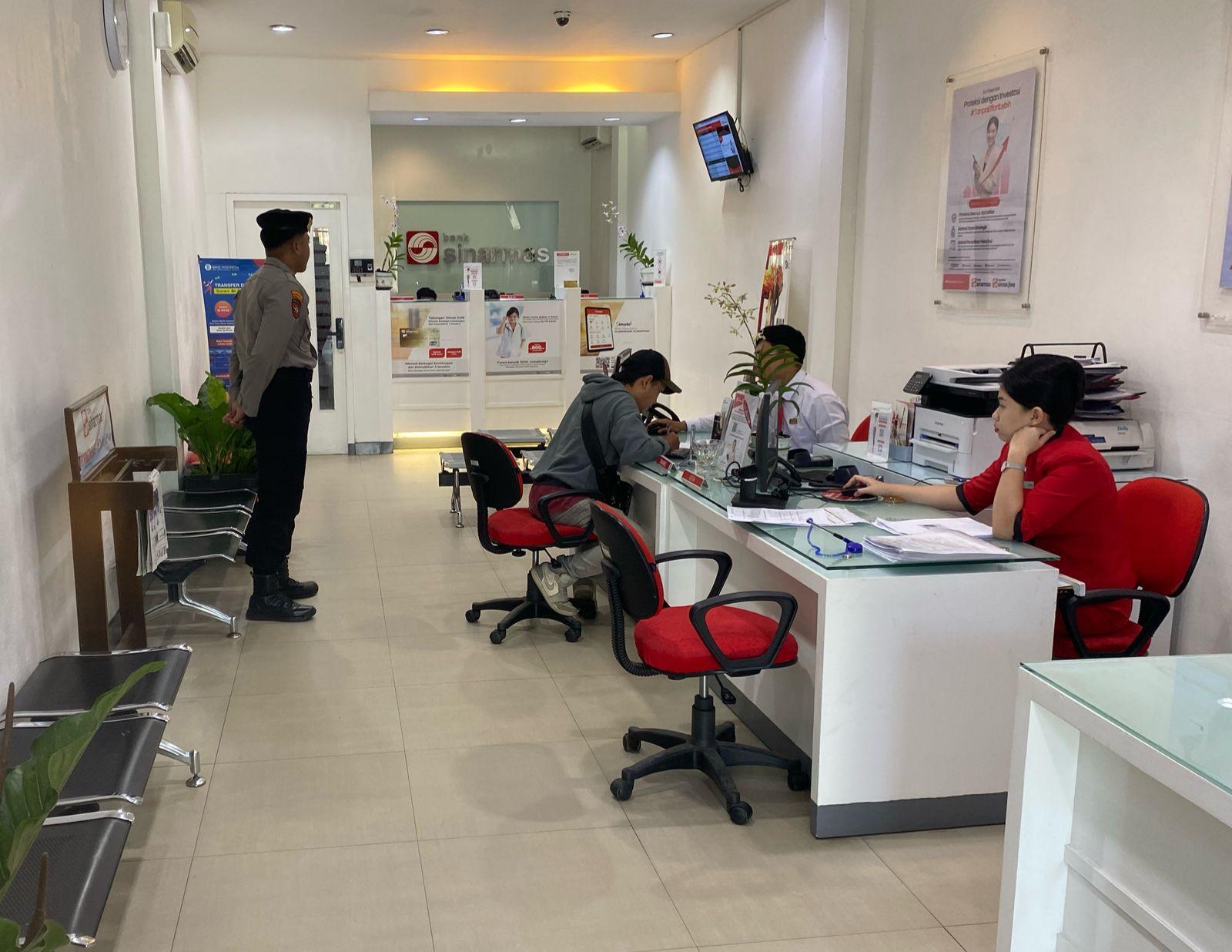 Jaga Kondusifitas Objek Vital, Satpamobvit Polresta Palangka Raya Siagakan Personel di Kantor Bank
