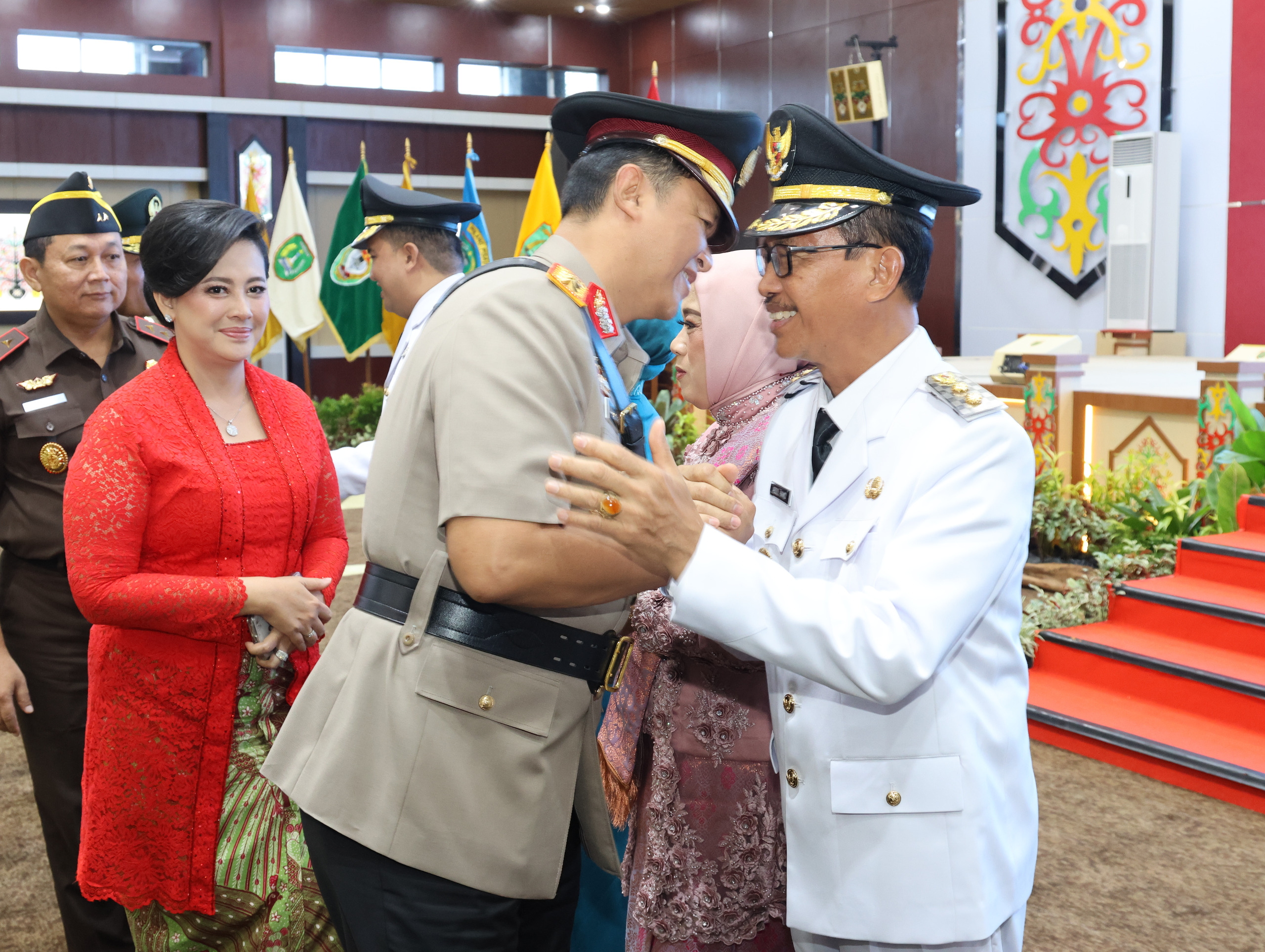 Perkuat Sinergitas, Kapolda Kalteng Hadiri Pelantikan Bupati dan Wabup Lamandau 