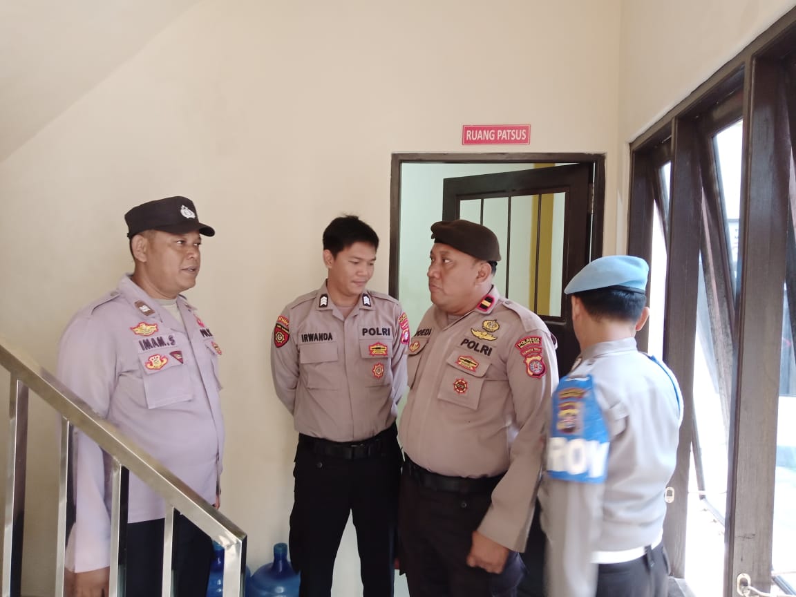 Piket Wapawas Polresta Palangka Raya Cek dan Kontrol Keamanan Ruang Tahanan Mako