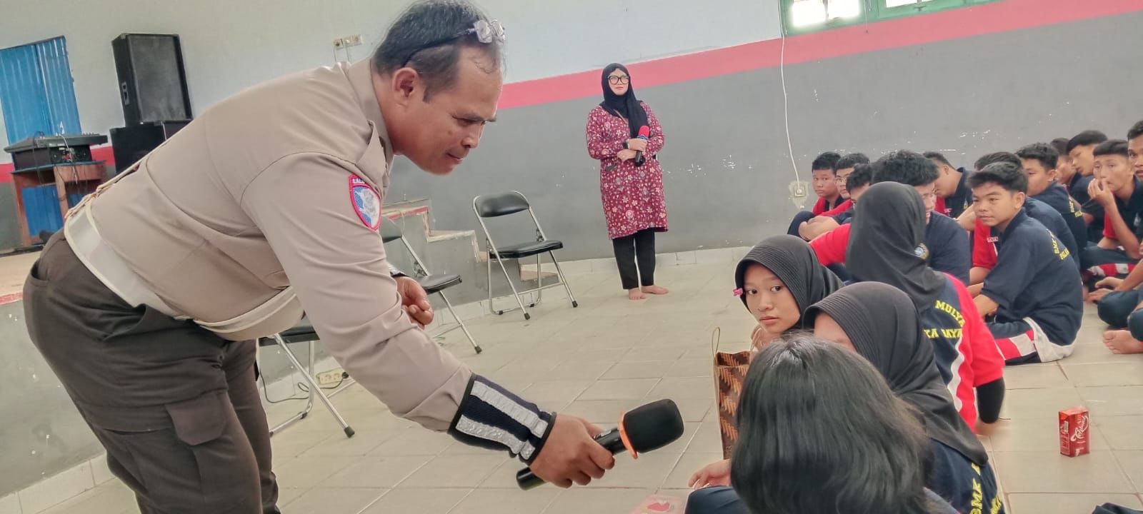 Satlantas Polresta Palangka Raya Gelar Police Goes To School di SMK Karsa Mulya