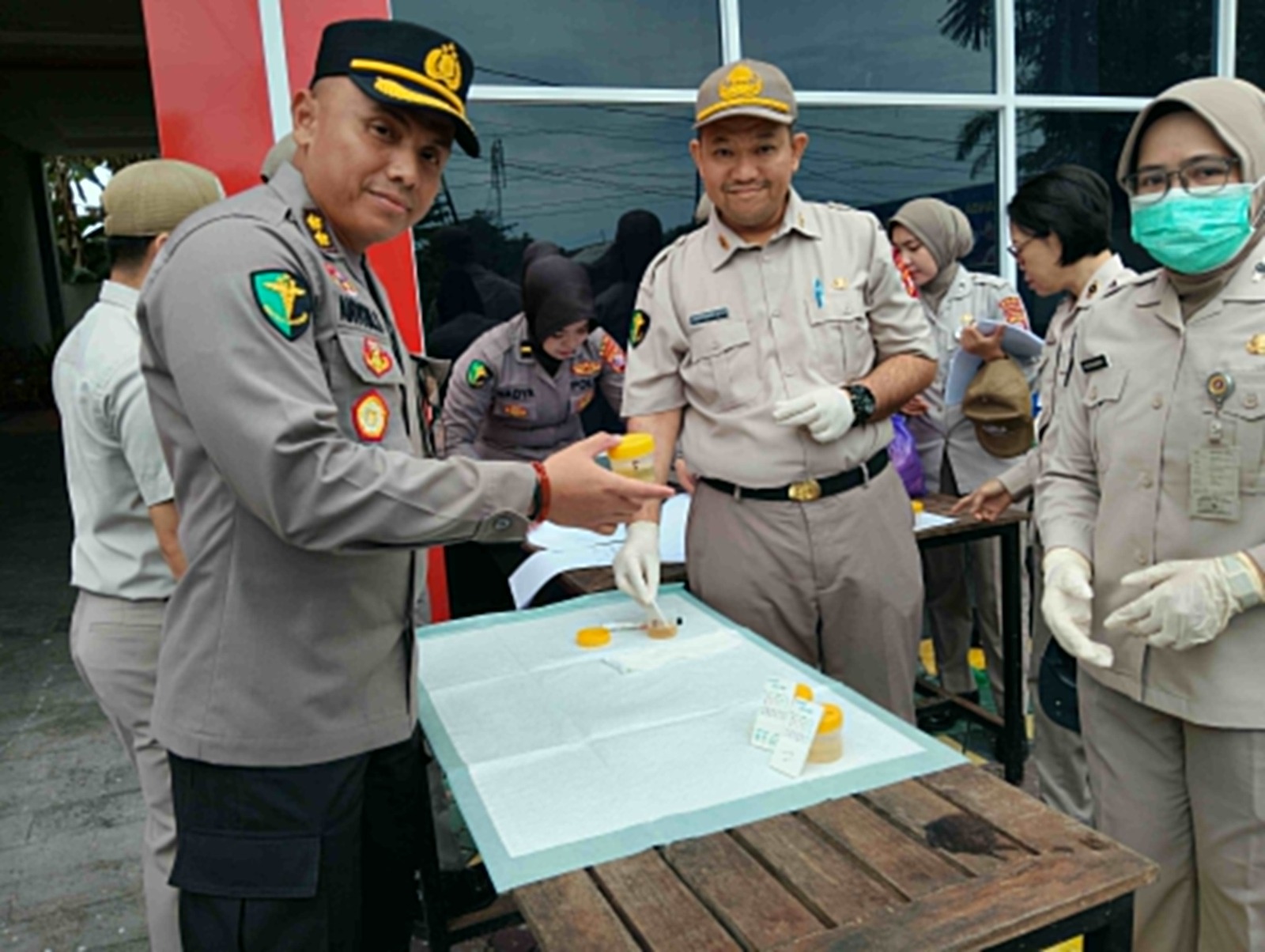 Rumkit Bhayangkara Polda Kalteng Gelar Tes Urine Dadakan, Pastikan Personel Bersih Narkoba
