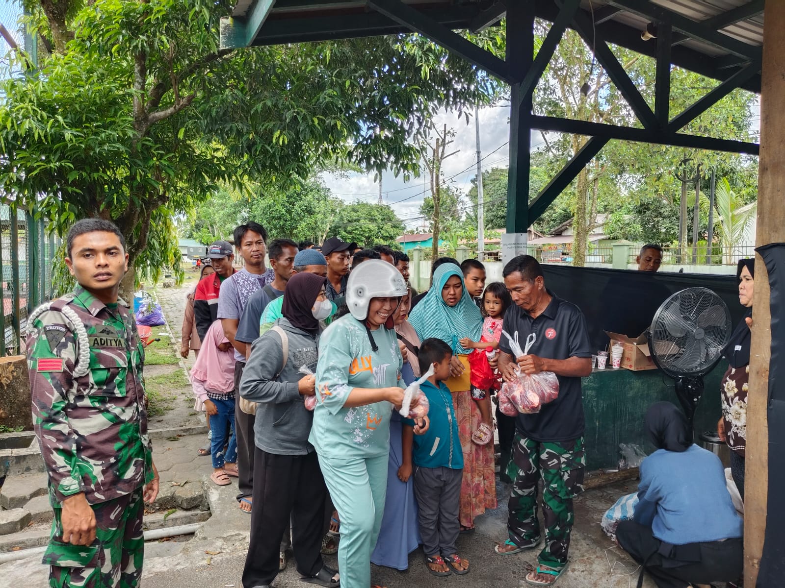 Korem salurkan daging qurban.