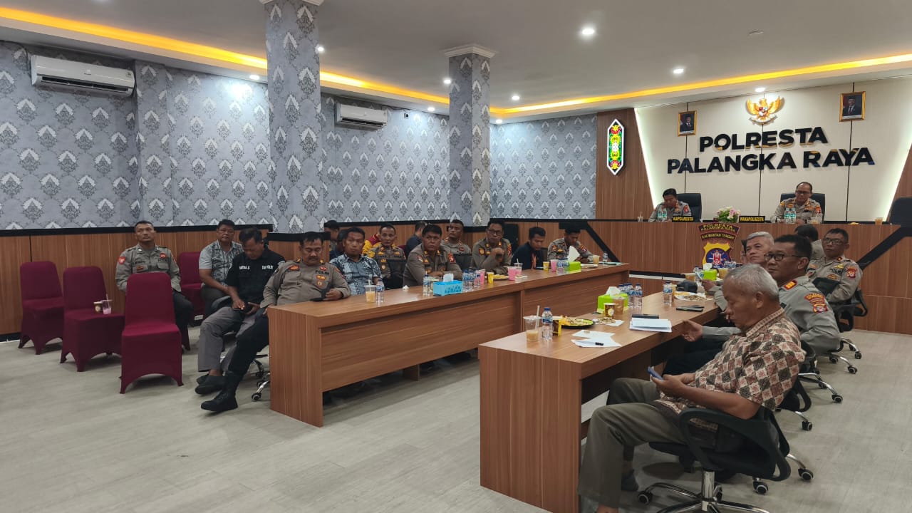 Kapolresta Palangka Raya Ikuti Anev Kamtibmas Bersama Kapolri Secara Virtual
