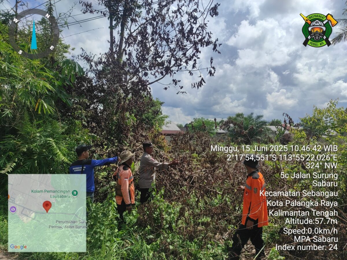 Patroli di Kelurahan Sabaru, Polsek Sabangau bersama Babinsa dan TSAK Sinergi Cegah Karhutla