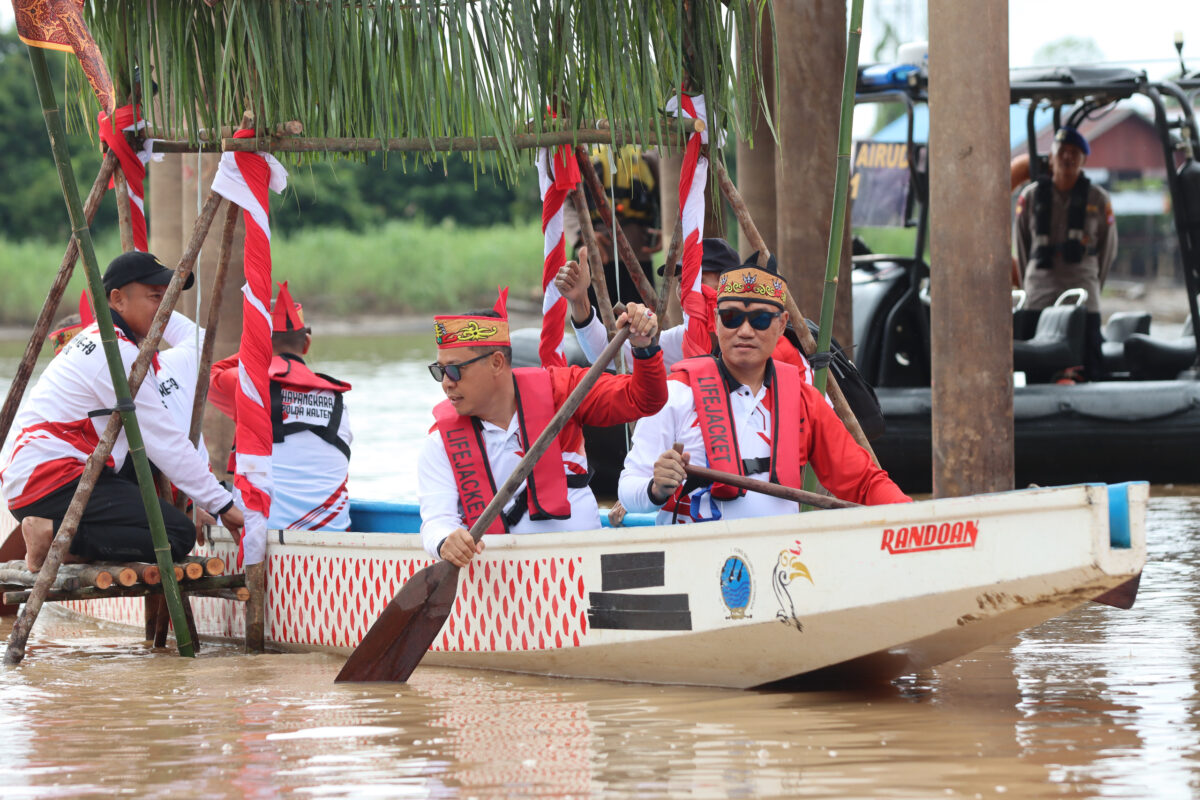 Lomba Besei Kambe di Polda Kalteng, Sarana Lestarikan Budaya Lokal Dimomentum Hari Bhayangkara ke-79