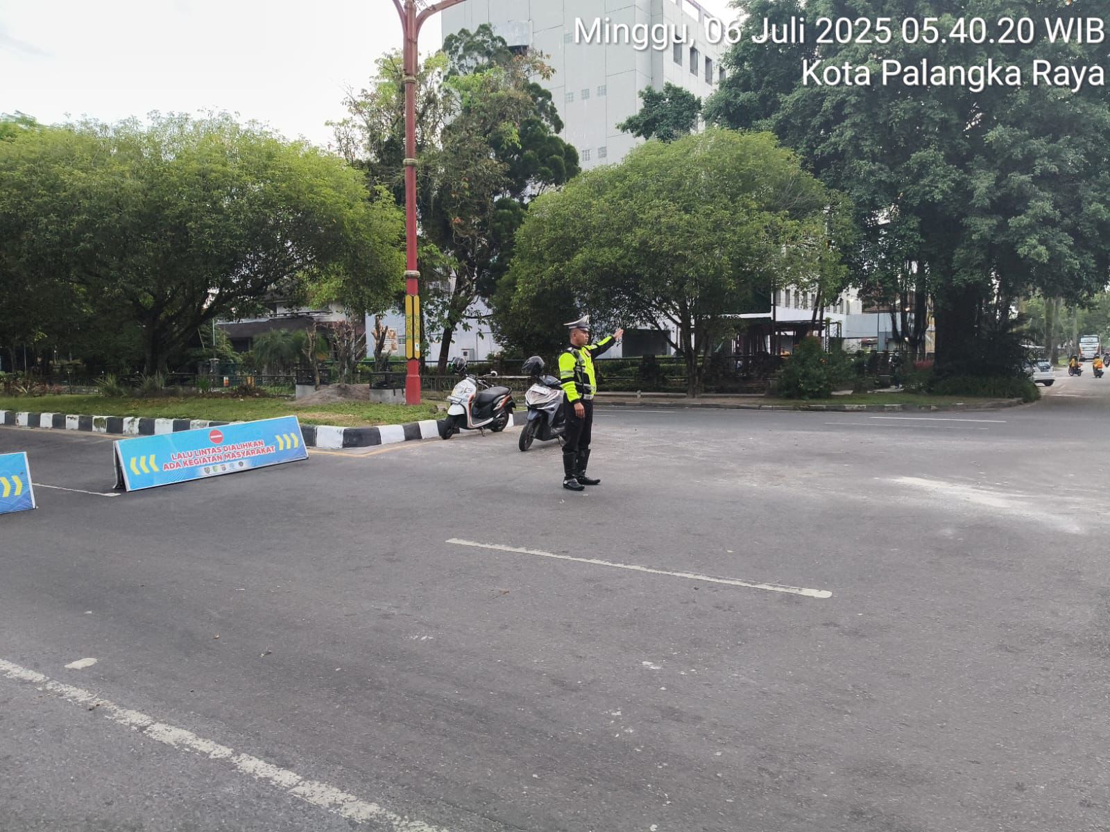 Satlantas Polresta Palangka Raya Tertibkan PKL di Area Car Free Day