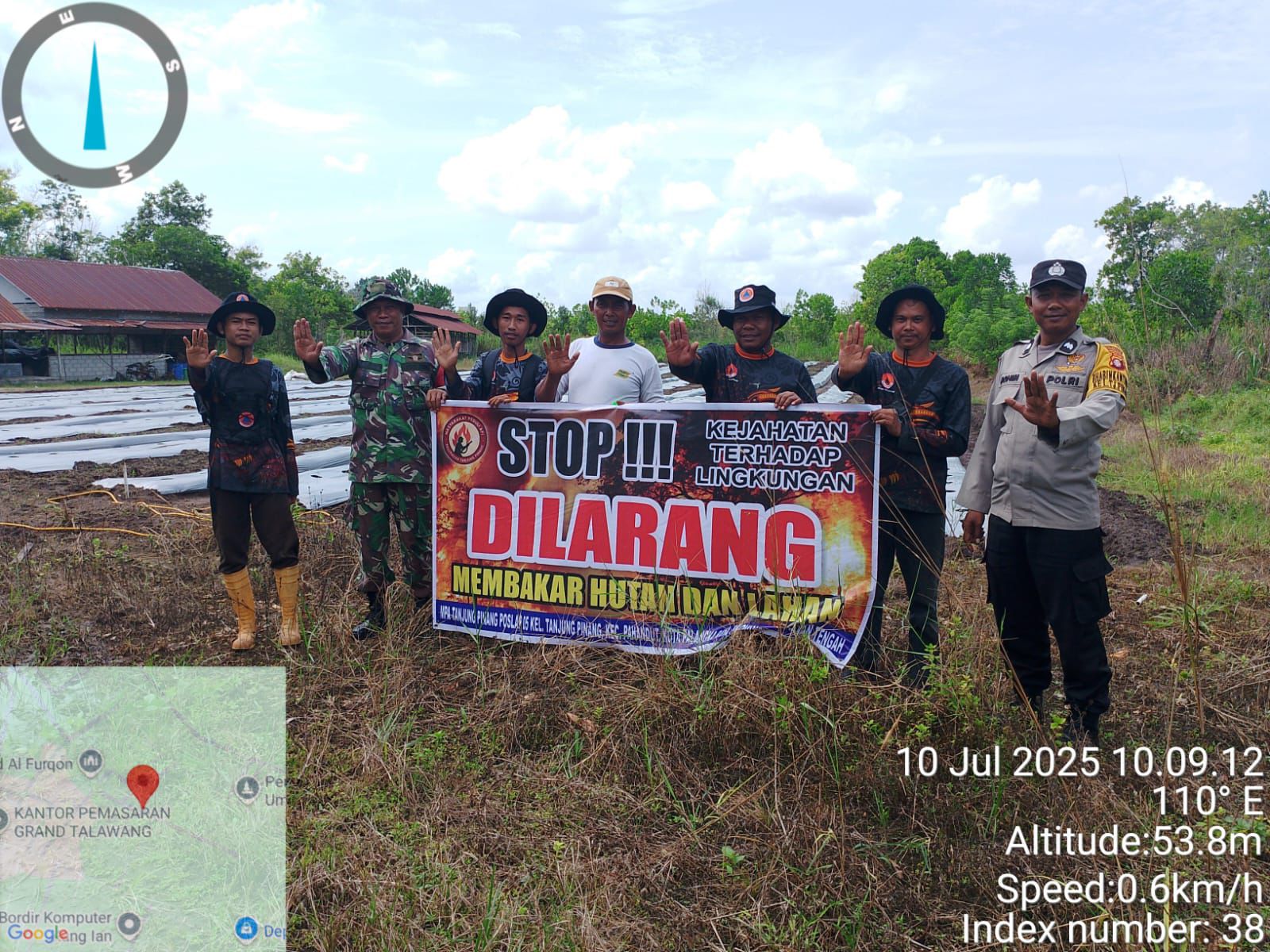 Cegah Karhutla, Bhabinkamtibmas Polsek Pahandut Gelar Patroli dan Sosialisasi di Kelurahan Tanjung Pinang