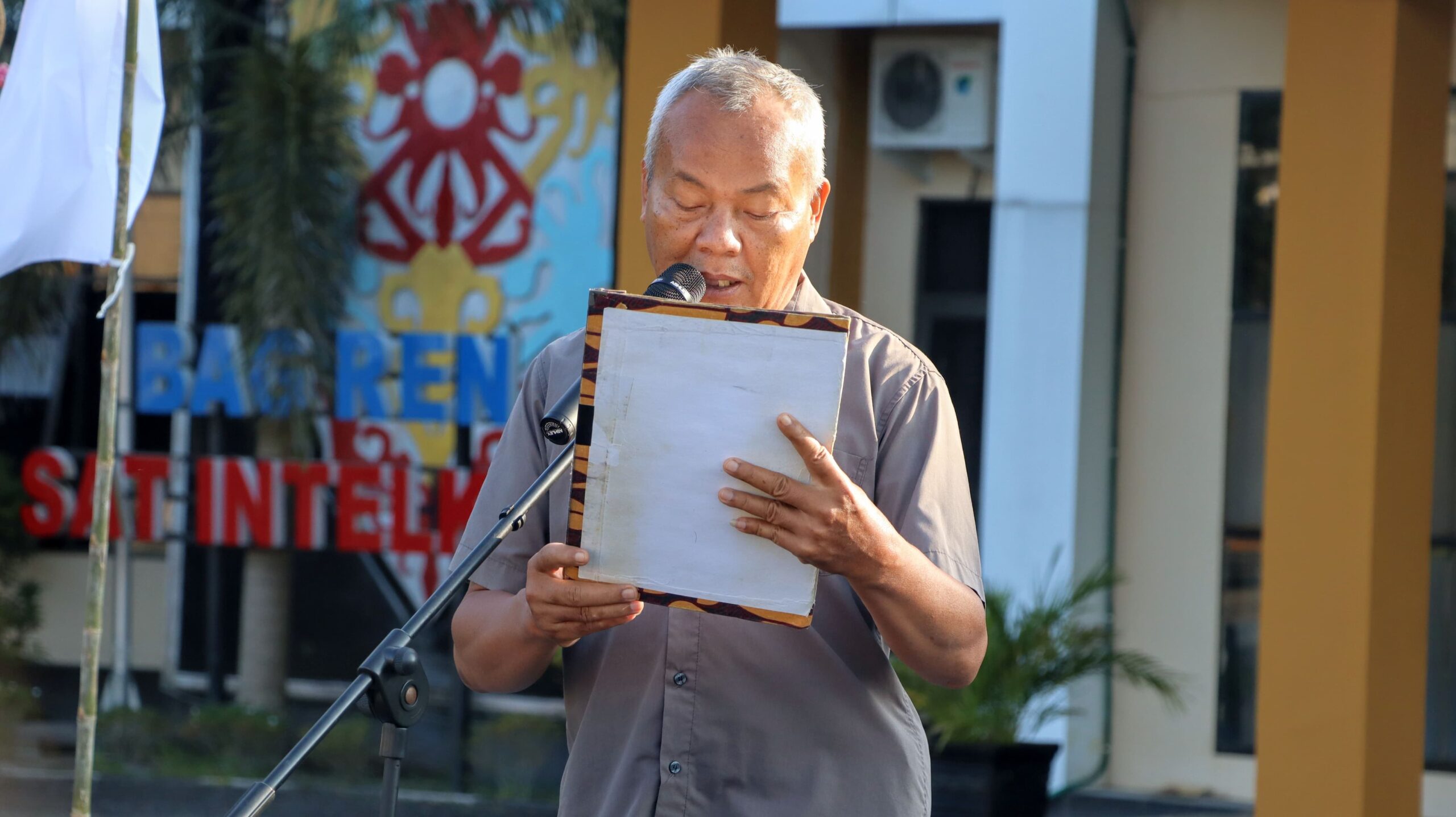 Pimpin Apel Pagi, Kasattahti Polresta Palangka Raya Ingatkan Peduli Keamanan Mako