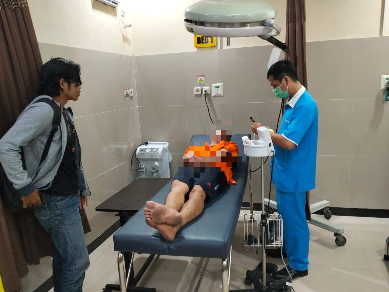 Tahanan Alami Diare, Personel Sattahti dan Satresnarkoba Polresta Palangka Raya Kawal Proses Pengobatan