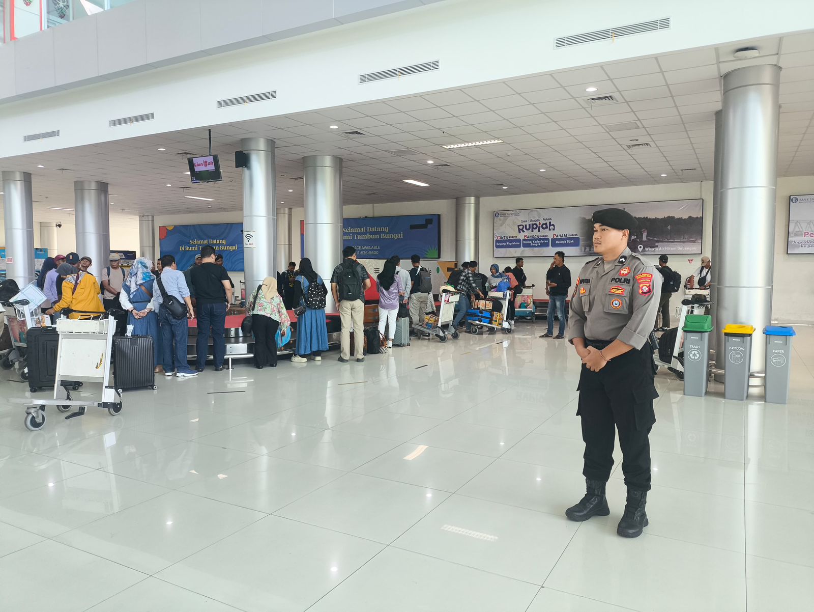 Satpamobvit Polresta Ciptakan Keamanan Aktivitas Bandara Tjilik Riwut Palangka Raya