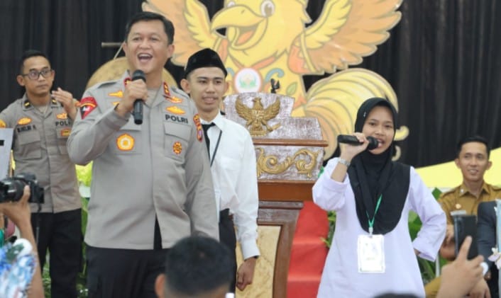 Beri Motivasi Ribuan Mahasiswa Baru UIN Palangka Raya, Kapolda Kalteng Ajak Bersyukur dan Bangun Karakter