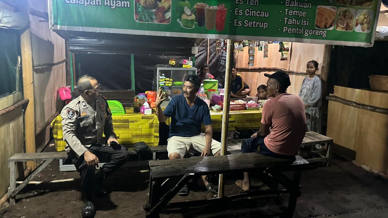 Ketika Ngopi, Polsek Bukit Batu Sharing Pesan Kamtibmas Bersama Warga