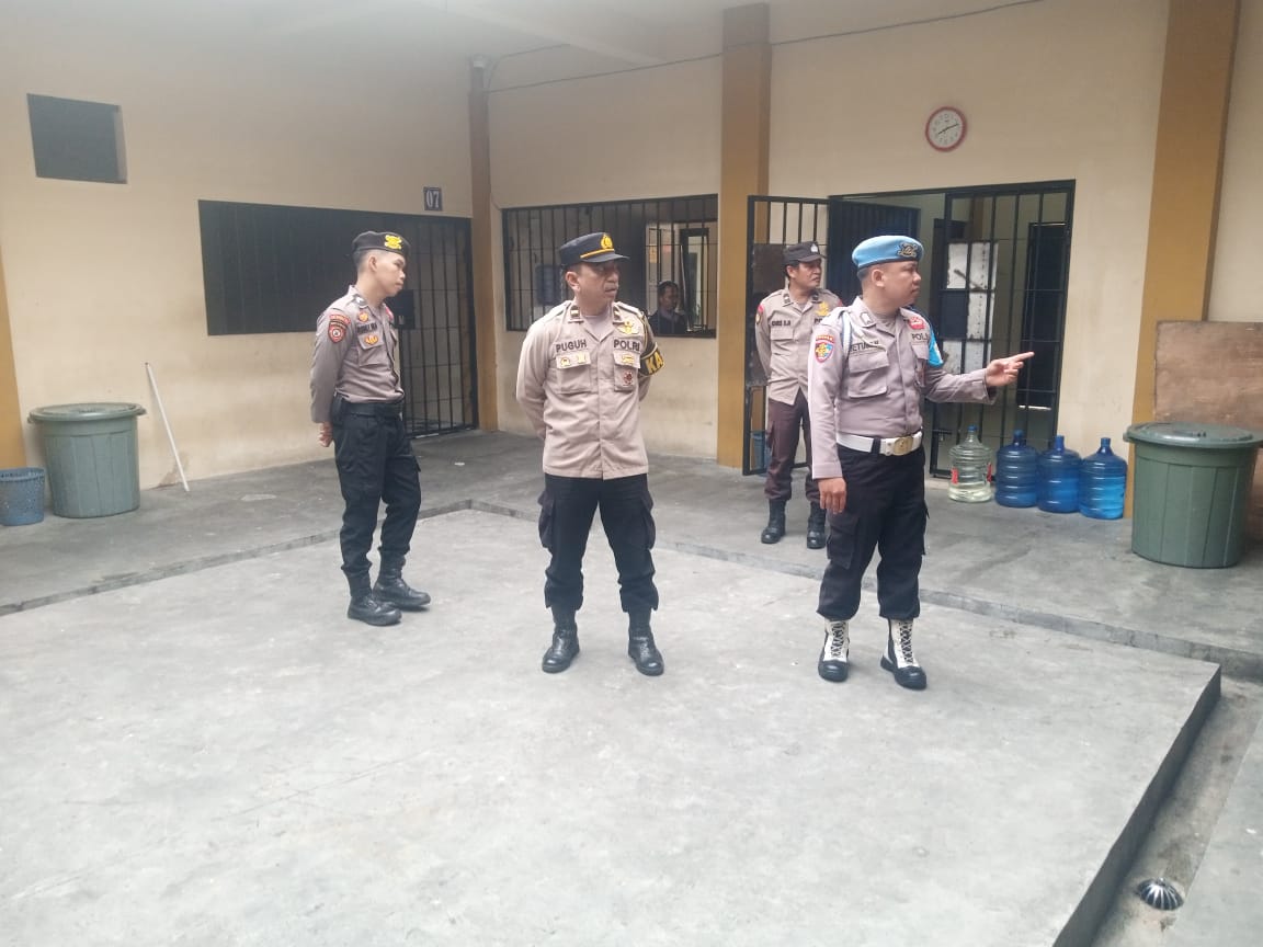 Bersama Anggota Satfung, Personel Sattahti Cek Tahanan Rutan Mapolresta Palangka Raya