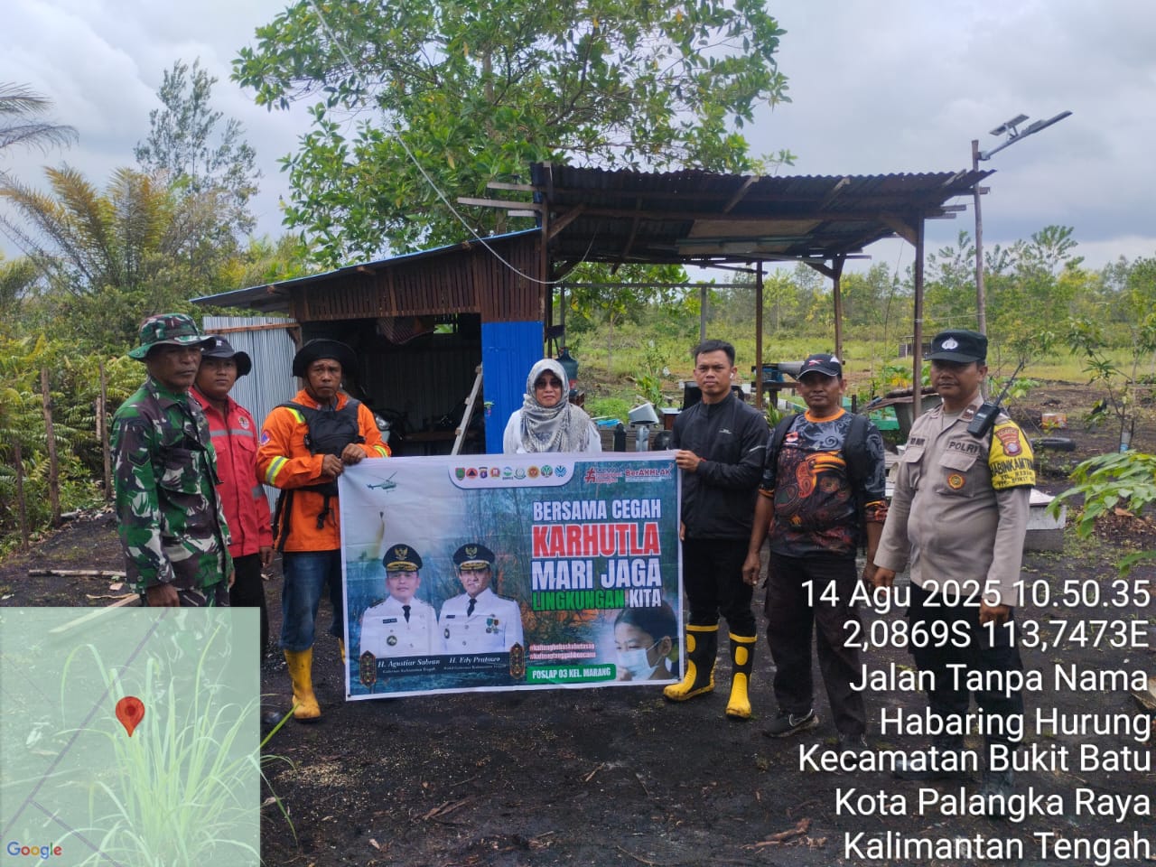 Patroli di Kelurahan Marang, Bhabinkamtibmas Polsek Bukit Batu bersama TSAK Cegah Terjadinya Karhutla