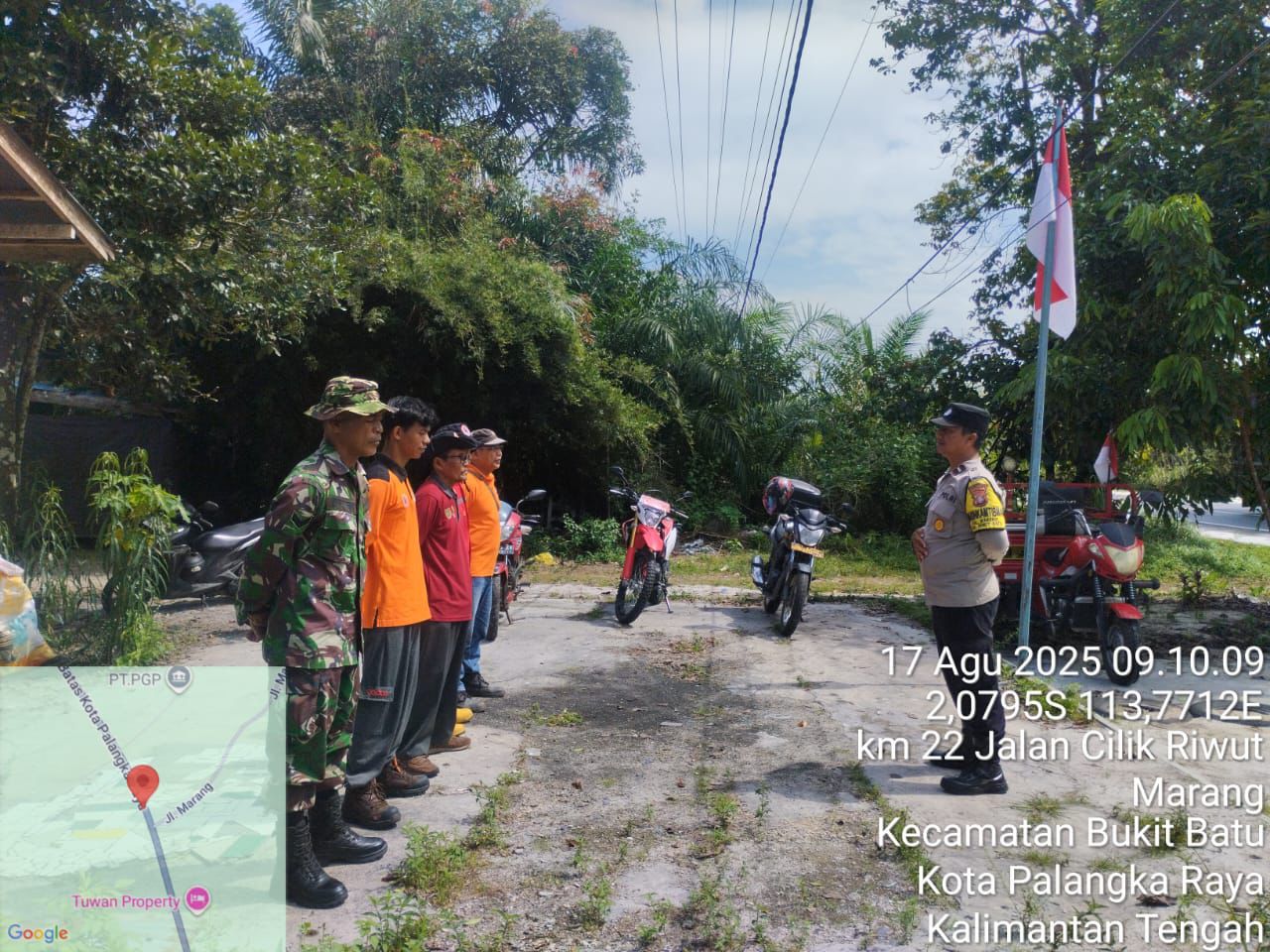 Bhabinkamtibmas Marang Dampingi Posko Karhutla Saat Perayaan HUT RI ke-80