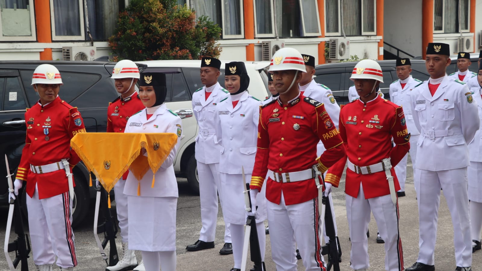 Dua Personel Pilihan Polresta Palangka Raya Emban Tugas Paswal Paskibraka Kota Tahun 2025