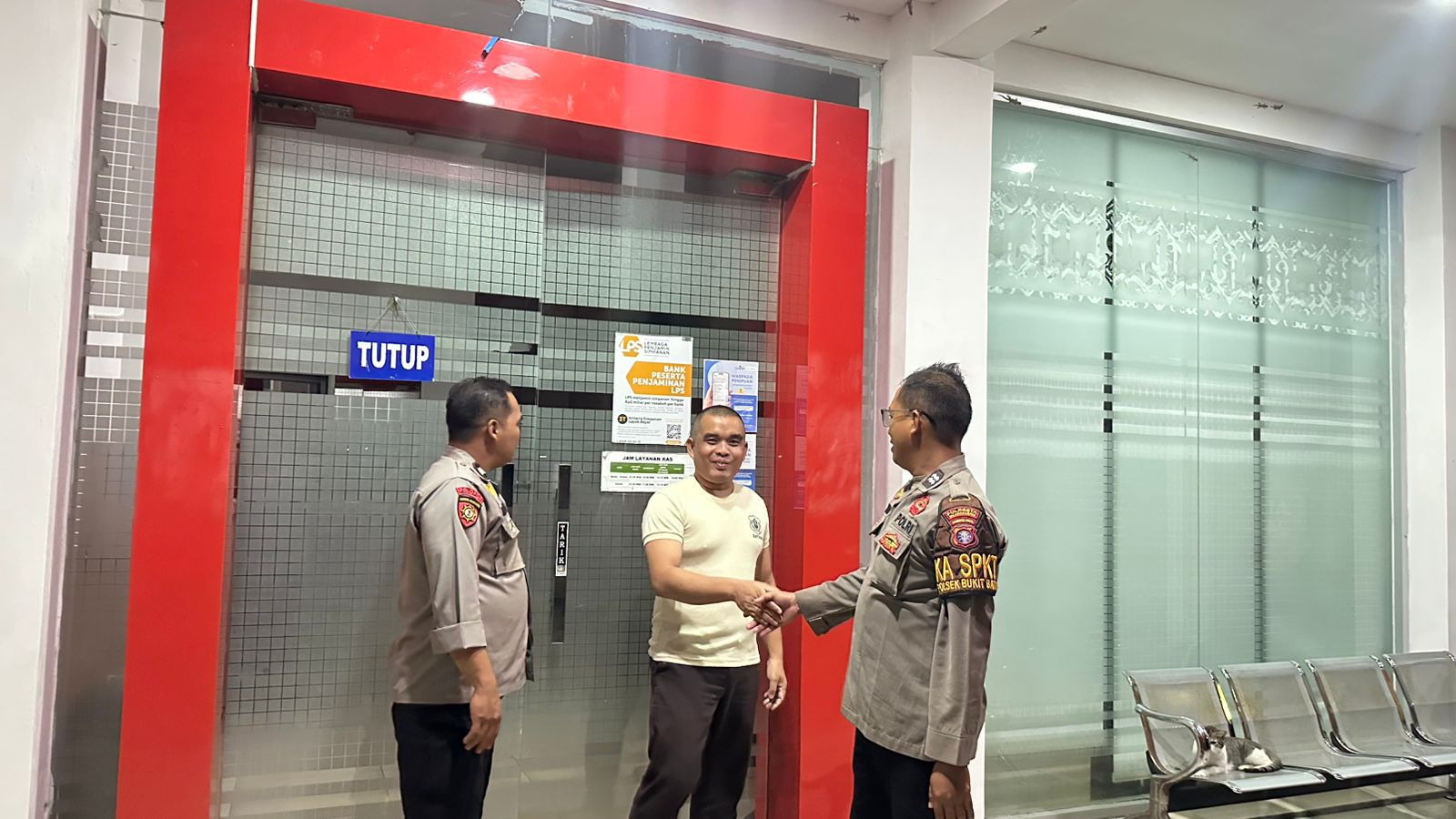 Polsek Bukit Batu dan Satpam Bank Kalteng Sepakat Jaga Kondusivitas di Lingkungan Perbankan