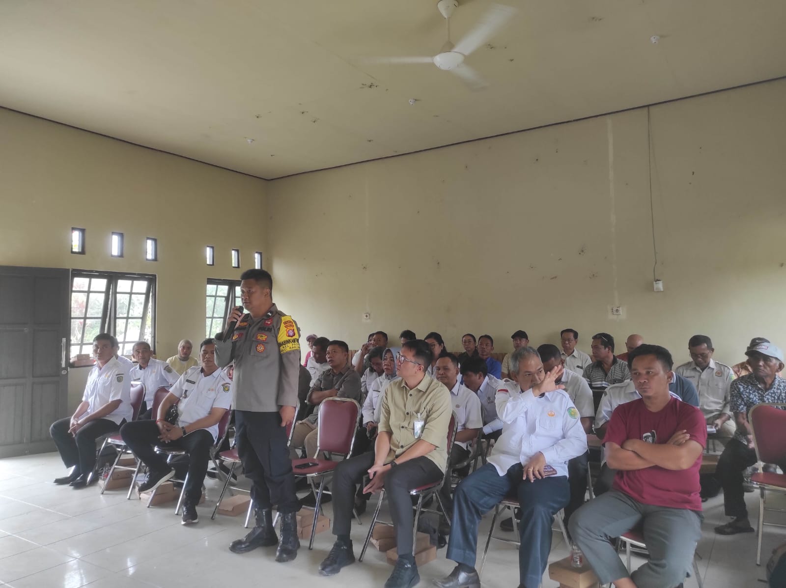 Polsek Rakumpit Kawal Kegiatan Reses Anggota DPRD Kota Palangka Raya di Kelurahan Pager