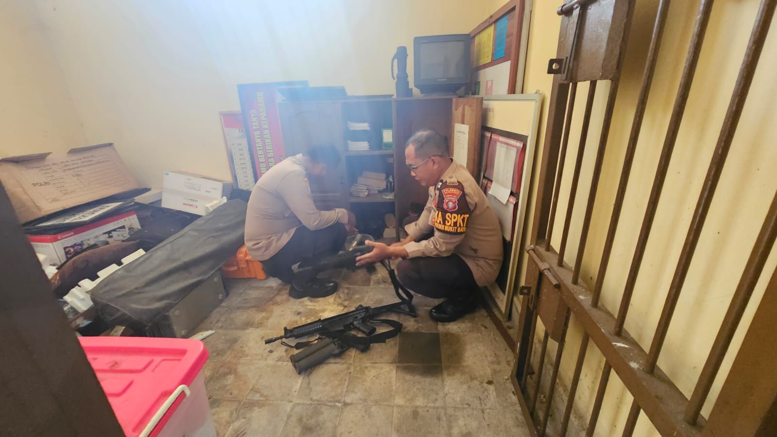 Polsek Bukit Batu Gelar Inspeksi Rutin Inventaris untuk Optimalkan Kesiapsiagaan