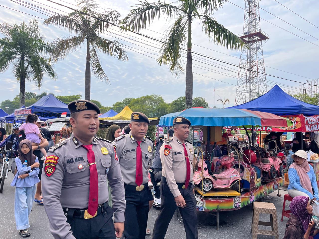 Satpamobvit Polresta Palangka Raya Patroli Dialogis di Car Free Day Bundaran Besar
