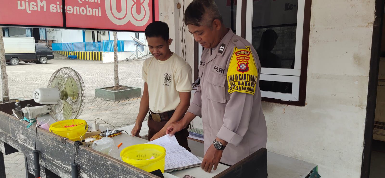 Polsek Sabangau Jalin Sinergi dengan Satpam Gudang SKK Demi Jaga Kamtibmas