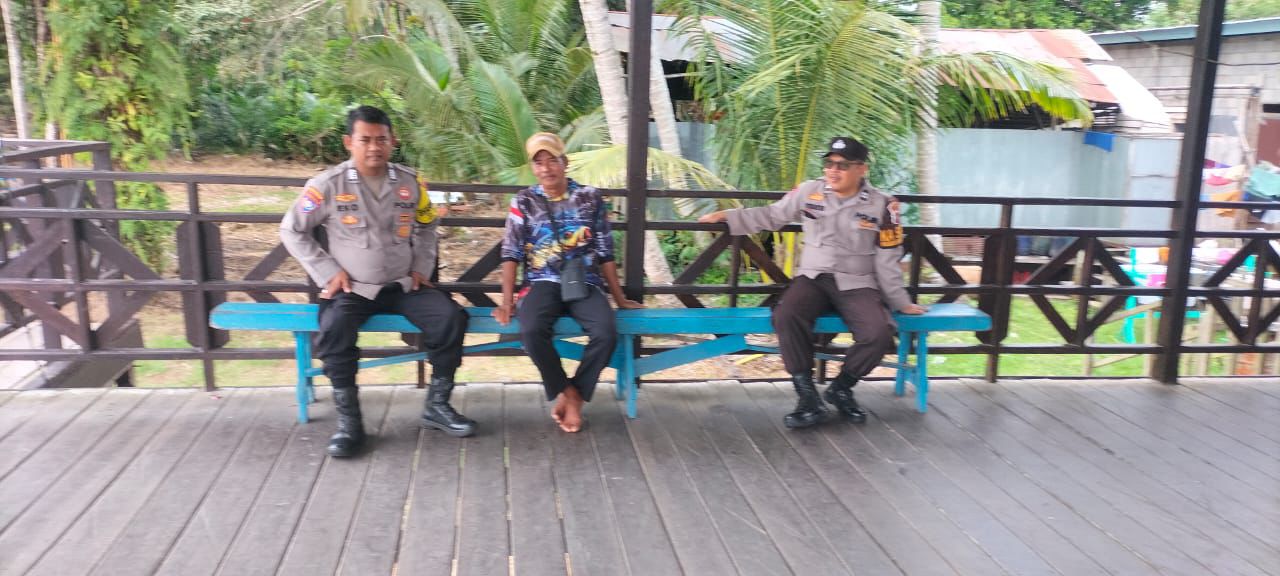 Polsek Bukit Batu Sambangi Dermaga Pulau Kaja Sampaikan Imbauan Kamtibmas