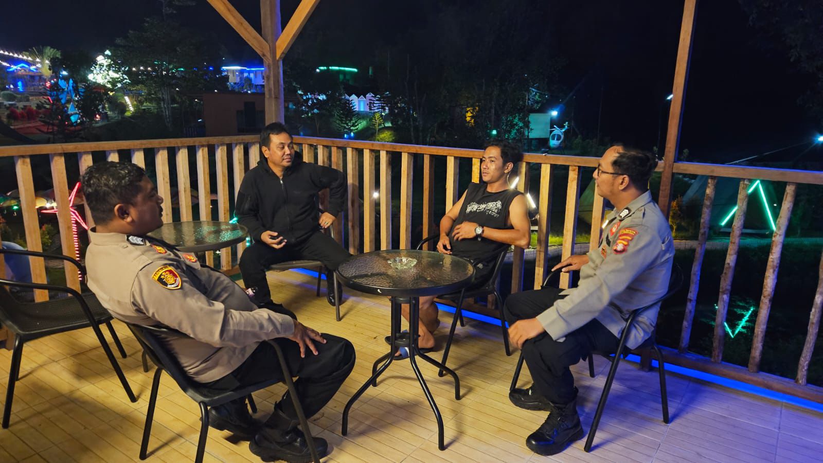 Jaga Keamanan di Malam Hari, Polsek Bukit Batu Sambangi Objek Wisata Matan Andau