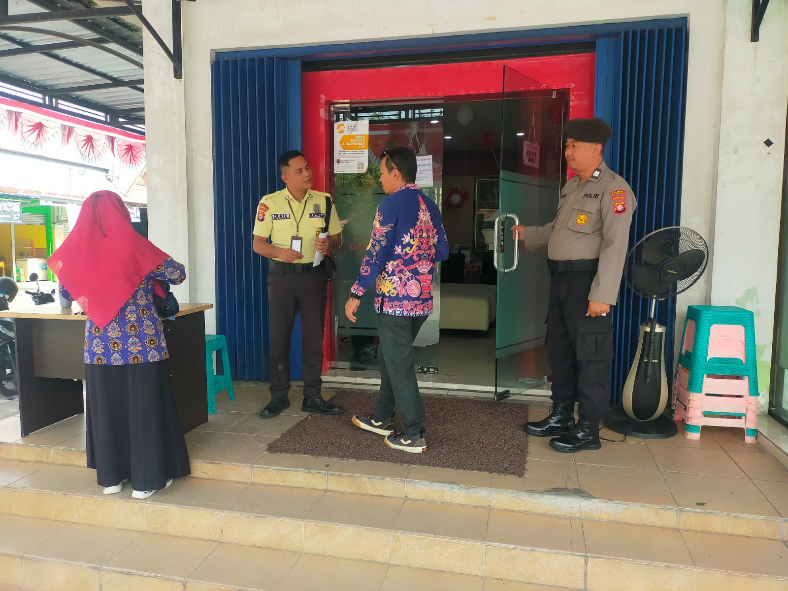 Satpamobvit Polresta Palangka Raya Perketat Pengamanan di Kantor Bank