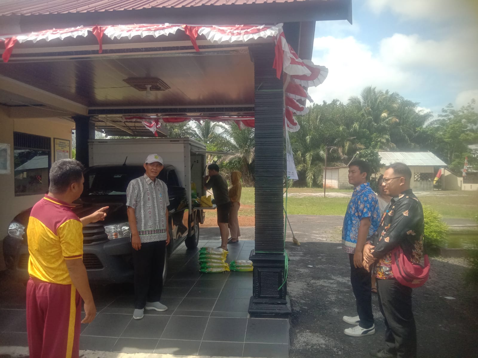 Dekatkan Layanan, Polsek Rakumpit Fasilitasi Gerakan Pangan Murah