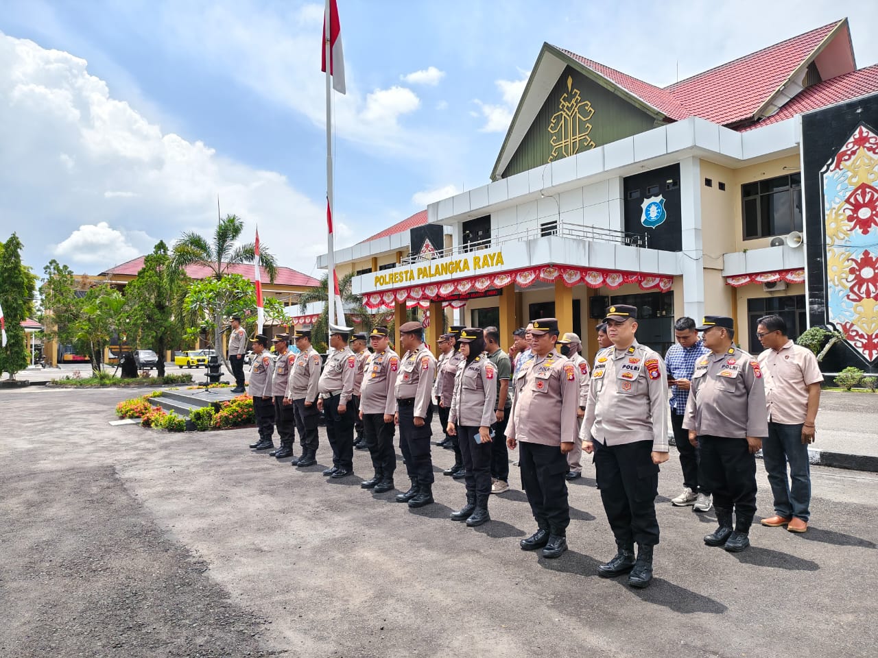 Momen Siaga I, Wakapolresta Palangka Raya Pimpin Apel Siang