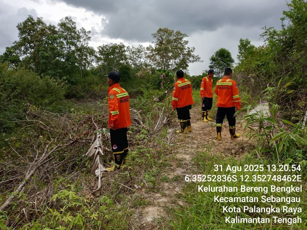 Bhabinkamtibmas Polsek Sabangau tadi Dampingi Patroli Karhutla di Kelurahan Bereng Bengkel