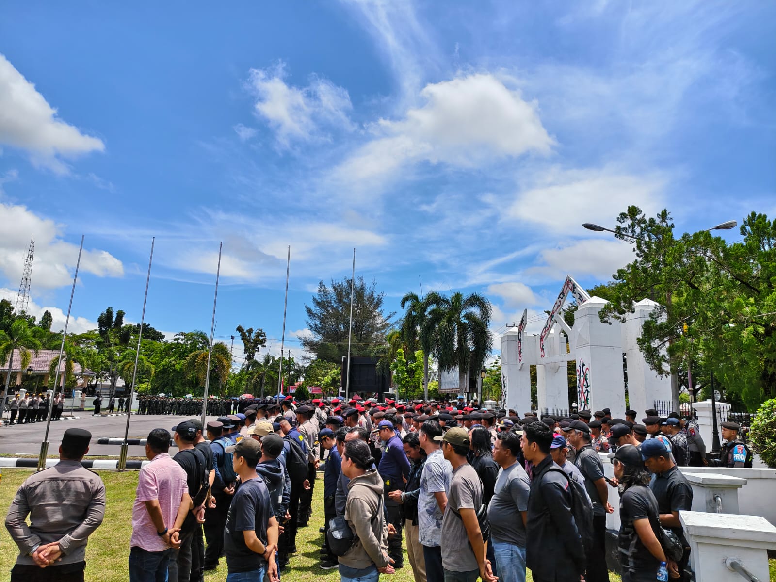 Ratusan Personel Polresta Palangka Raya Ikuti Apel Kesiapan Gabungan Pam Aksi Damai di DPRD Kalteng