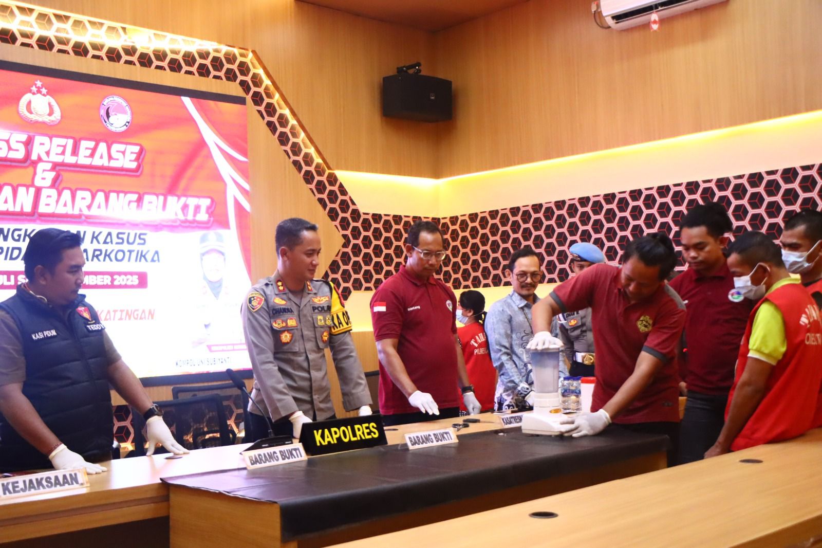 Berhasil Ungkap Kasus Narkoba, Polres Katingan Musnahkan Barang Bukti Sabu