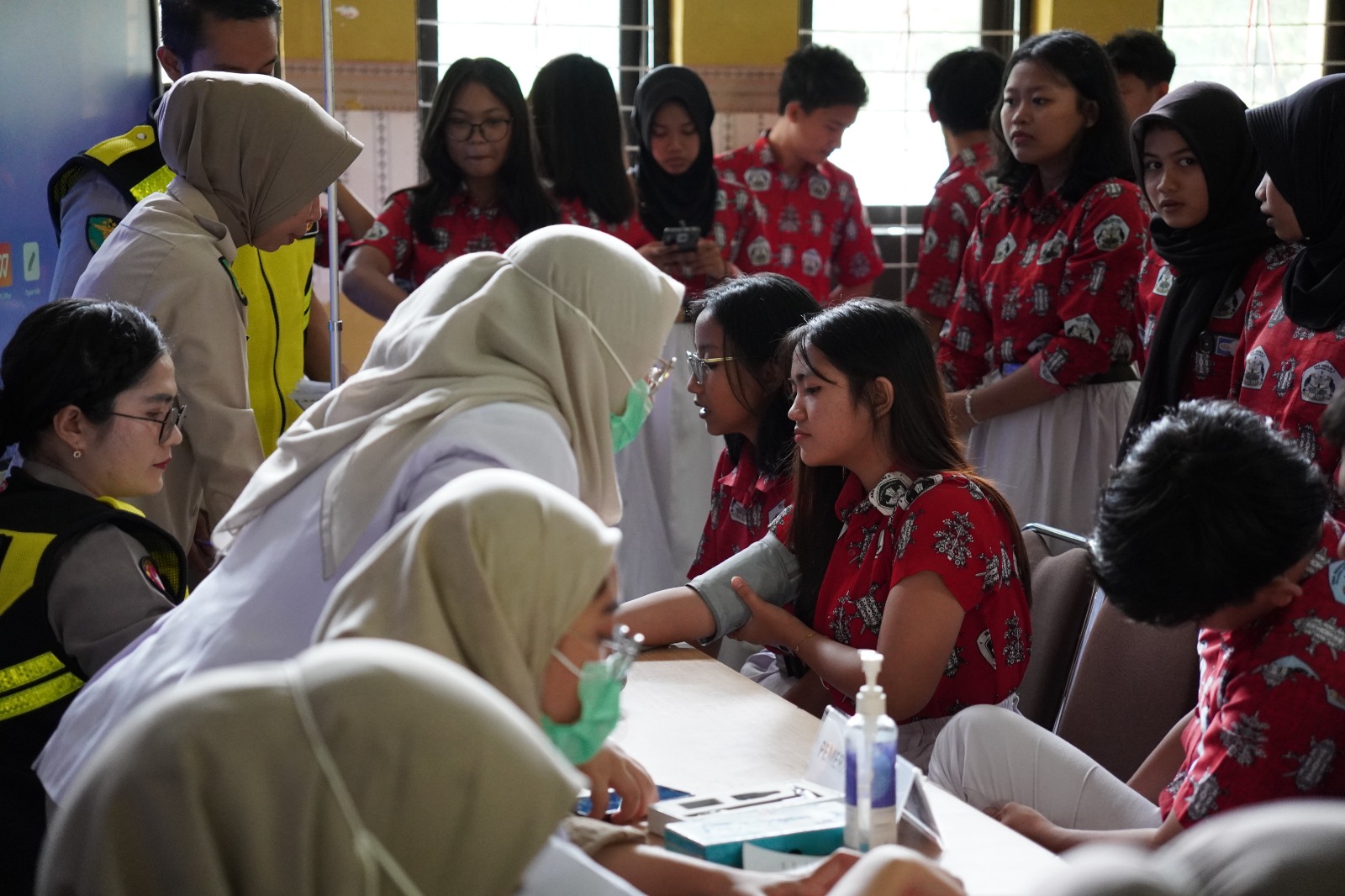 Dukung Kesehatan Pelajar, Rumkit Bhayangkara Polda Kalteng Hadirkan Layanan Untuk Siswa SMA