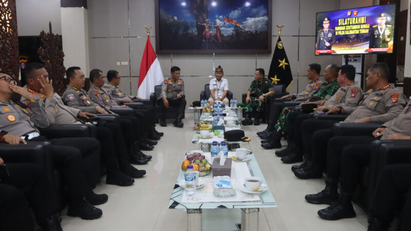 Pererat Soliditas, Kapolda Kalteng Sambut Hangat Kunjungan Pangdam XXII/Tambun Bungai dan Gubernur di Mapolda