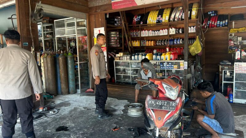 Dengan Patroli, Polsek Bukit Batu Berupaya Hadirkan Sosok Polri di Tengah Masyarakat