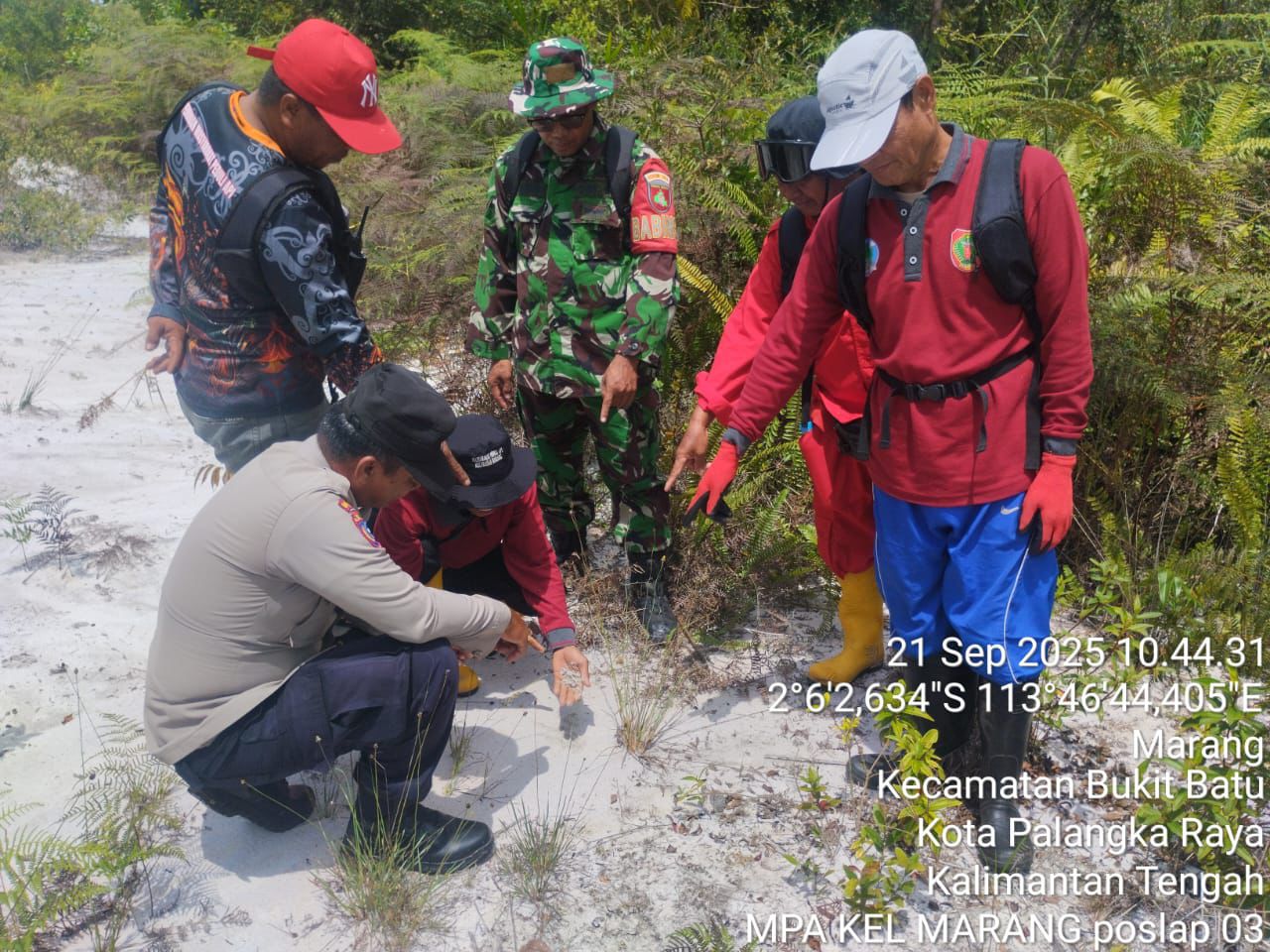 Sinergi Cegah Karhutla, Polsek Bukit Batu Ikuti Patroli Bersama di Jalan Tjilik Riwut Km 22,5
