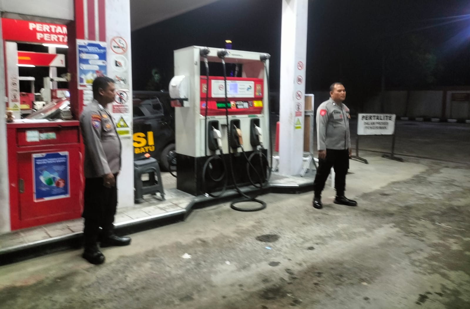 Cegah Gangguan Keamanan, Polsek Bukit Batu Datangi SPBU
