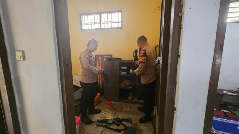 Polsek Bukit Batu Lakukan Pengecekan Rutin Barang Inventaris Penjagaan